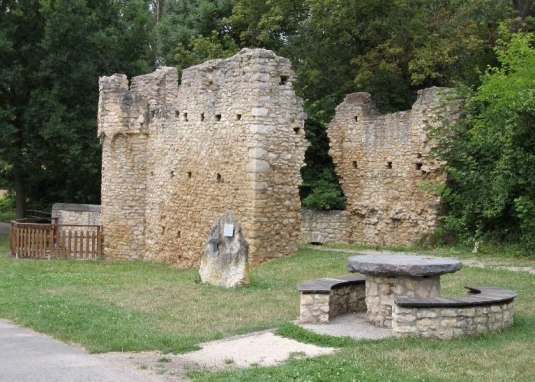 Elftausend Mägde Turm