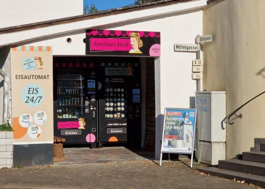 Eisautomat am Schiefsten Turm © Erwin Gottschlich